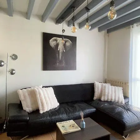 Maison Sur Les Quais De Seine Proche De Paris